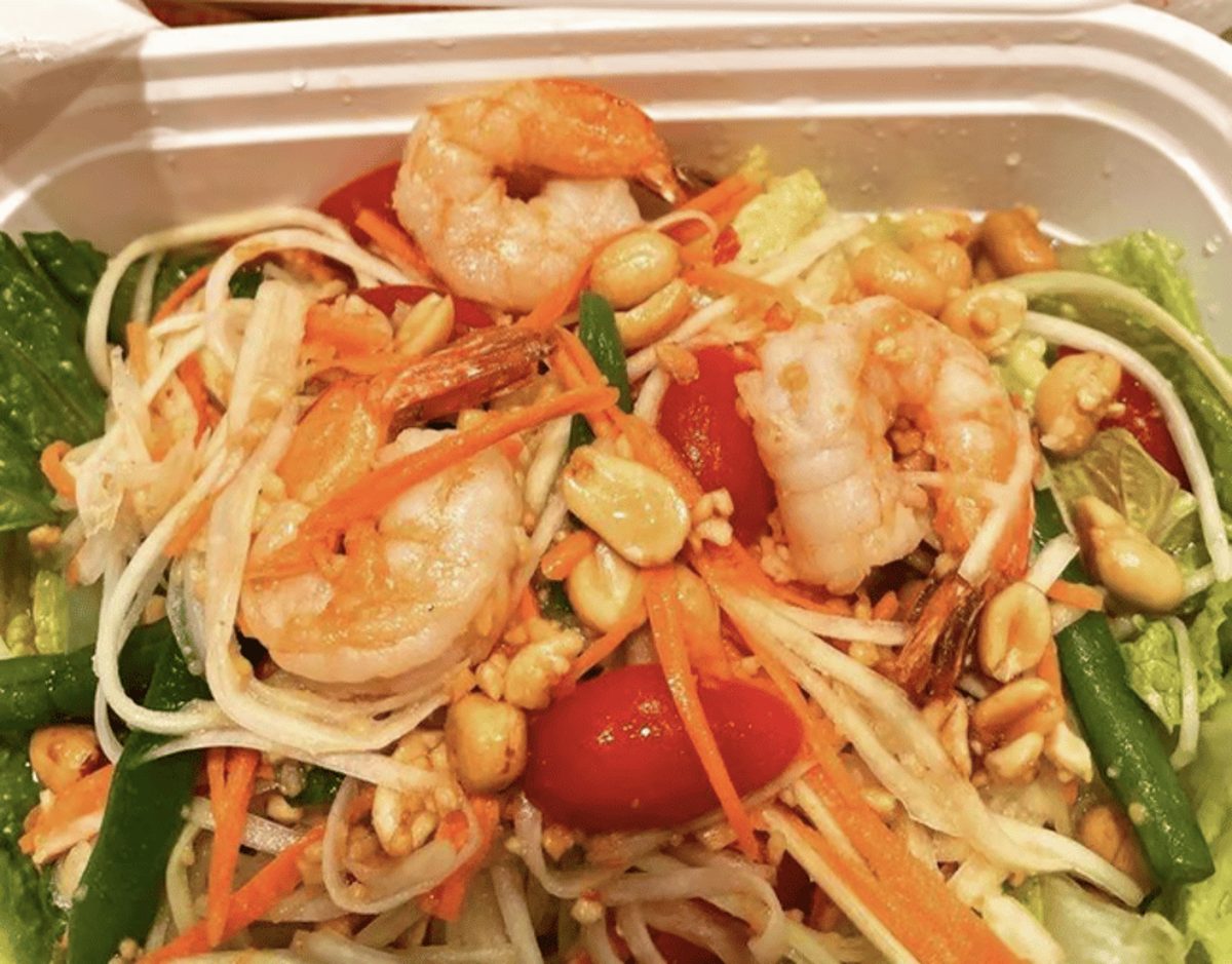 Som Tum (Papaya Salad)